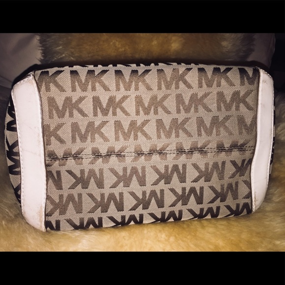 Michael Kors Handbag 👜 - Picture 6 of 8